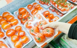 Senyawa Kimia dalam Kemasan Plastik Bisa Turunkan Libido Wanita