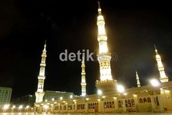 Pesan Moral Salat Arbain, Tertib Salat 5 Waktu