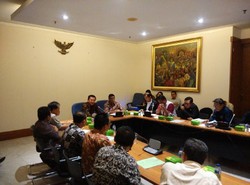 Ahok Curiga Buruh yang Demo Tuntut UMP Kebanyakan dari Bekasi