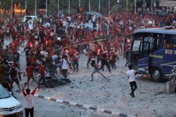 Begini Cerita Warga yang Lolos dari Bentrok Antar Suporter di Surakarta