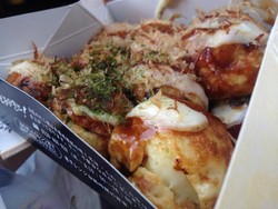 Ini Bedanya Makan Takoyaki di Jepang dan di Indonesia