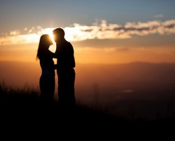 Saat Rencana Menikah Terganjal Masalah Keuangan dan Keluarga