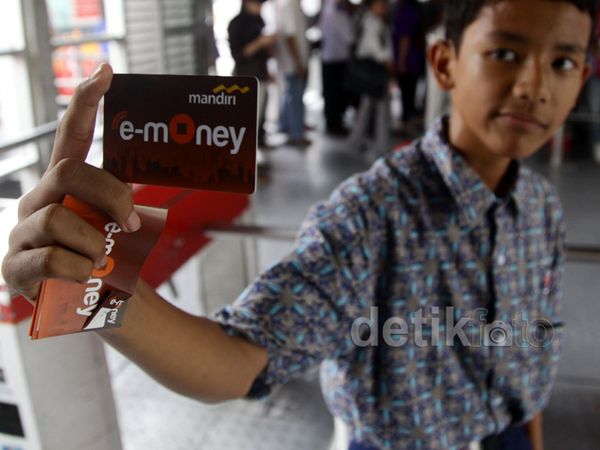 Mulai November, TransJ Pakai e-Ticket Mulai November, TransJ Pakai e-Ticket