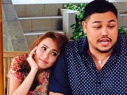 Cintanya Tak Disambut, Ivan Tak Salahkan Ayu Ting Ting