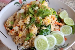 Bukan Hanya Indonesia, Thailand dan Korea Juga Punya Nasi Goreng Enak (2)