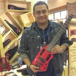 Gitar Urang Bandung Keliling Dunia Berkat Internet