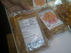 Makanan Unik di Pameran Ini, dari Bawang Goreng Halal Hingga Abon Kepiting