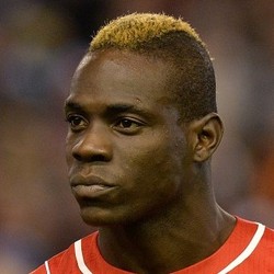 Carragher Yakin Balotelli Segera Dijual