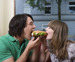 Penelitian: Sering Bertengkar dengan Pasangan Memicu Kegemukan