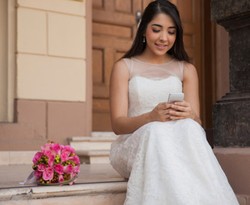 Update Status Facebook, Hal Pertama yang Dilakukan 50% Pasangan Pasca Nikah