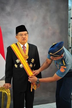 Ini Gaya JK Saat Jalani Pemotretan Foto Resmi Wapres