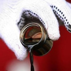 Harga Minyak Mentah Turun, Ini Kerugiannya Buat RI