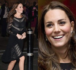 Foto: Kate Middleton Tampil Cantik dengan Busana Menerawang
