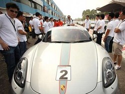 Porsche: Orang Indonesia Jago-jago Nyetir