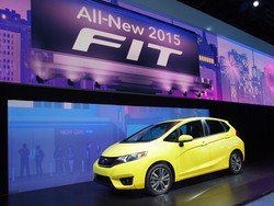 Gaji Bos Honda Dipotong Gede Gara-gara Jazz Terlalu Sering Di-Recall