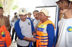 Bentang Batik Bawah Laut, Cara Unik Gresik Promosi Pariwisata