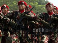 Sambut Danjen Baru, Kopassus Gelar Pasukan