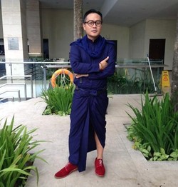 Tips Berbusana Muslim untuk Wanita Gemuk dari Desainer Deden Siswanto