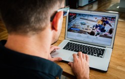 Demi Konten Streaming, Pengguna Rela Bayar Mahal