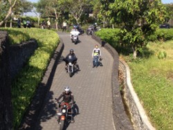 Brum! Puluhan Harley Davidson Hadiri Resepsi Raffi-Nagita di Bali