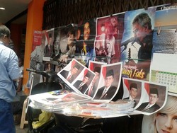 Pedagang Pasar Baru Raup Untung Rp 200.000/hari Jual Poster Jokowi-JK