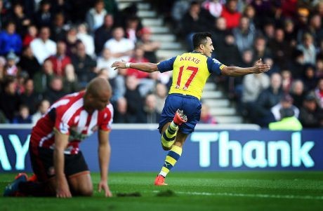 Dua Gol Alexis Sanchez Menangkan Arsenal atas Sunderland