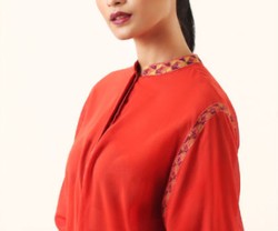 Bikin Online Shop, Oscar Lawalata Pamerkan Busana Etnik untuk Anak Muda