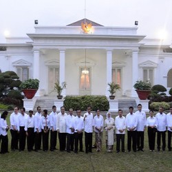 Kabinet Jokowi Terbentuk, Ini Prediksi Saham dan Rupiah Besok