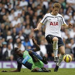Spurs Takluk dari Newcastle di White Hart Lane