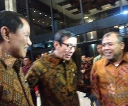 Bicara Menkum Baru, Amir: Saya Tidak Perlu Kasih PR