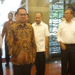 Ngantor Hari Pertama, Menteri ESDM Sudirman Said Langsung Cek Ruang Kerja