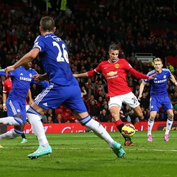 Tekanan United Membuat Chelsea Terpeleset di Menit Akhir
