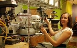 Butuh Peralatan Masak? The Kitchen Library Siap Meminjamkannya untuk Anda