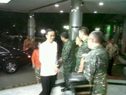 Jenguk Habibie di RSPAD, Jokowi Dapat Pesan Agar Kerja Keras Demi Rakyat