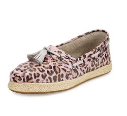 Editors Choice: Variasi 5 Sepatu Espadrilles Stylish untuk Bergaya Kasual