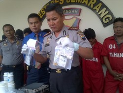 Ada Razia, Mahendra Buang Bong Sabu di Depan Kantor Gubernur Jateng