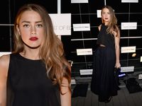 Amber Heard Seksi Berbibir Merah