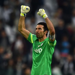 Buffon di Ambang Penampilan ke-500