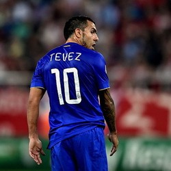 Allegri Mungkin Istirahatkan Tevez