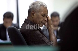 Bupati Biak Numfor Dihukum 4,5 Tahun Penjara