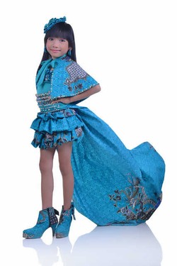 Indahnya Batik Modern