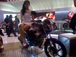CB150R StreetFire dan Scoopy, Varian Anyar Honda