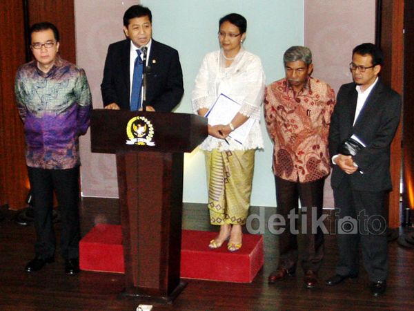 Menlu Retno Temui Pimpinan DPR