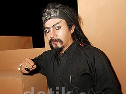 Dirawat di Rumah Sakit yang Sama, Limbad Jenguk Tessy