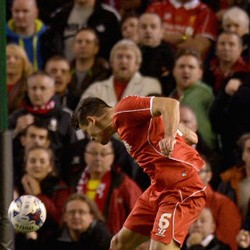 Gol Lovren di Menit Akhir Loloskan Liverpool ke Babak Kelima