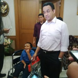 Kesibukan Menteri Anies: Terima Bapak Tua Hingga Bahas Revolusi Mental Pendidikan