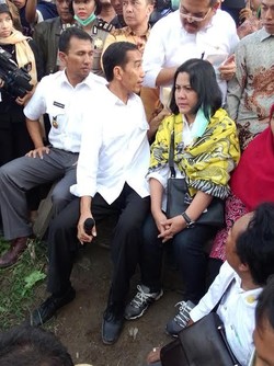 Lady Iriana, Sepatu Training dan Gunung Sinabung