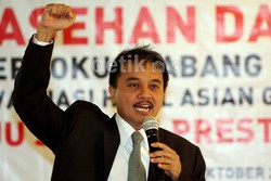 Roy Suryo Tepis Isu Bawa Kamera, Ranjang, Hingga Plasma TV Milik Kemenpora