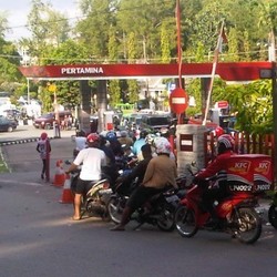 Ekonom: Kenaikan Harga BBM Rp 2.000/Liter Sudah Cukup