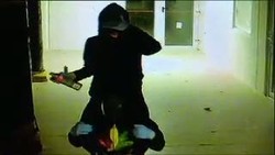 Tertangkap CCTV, Aksi Vandal Anti Islam Salah Sasaran di Australia